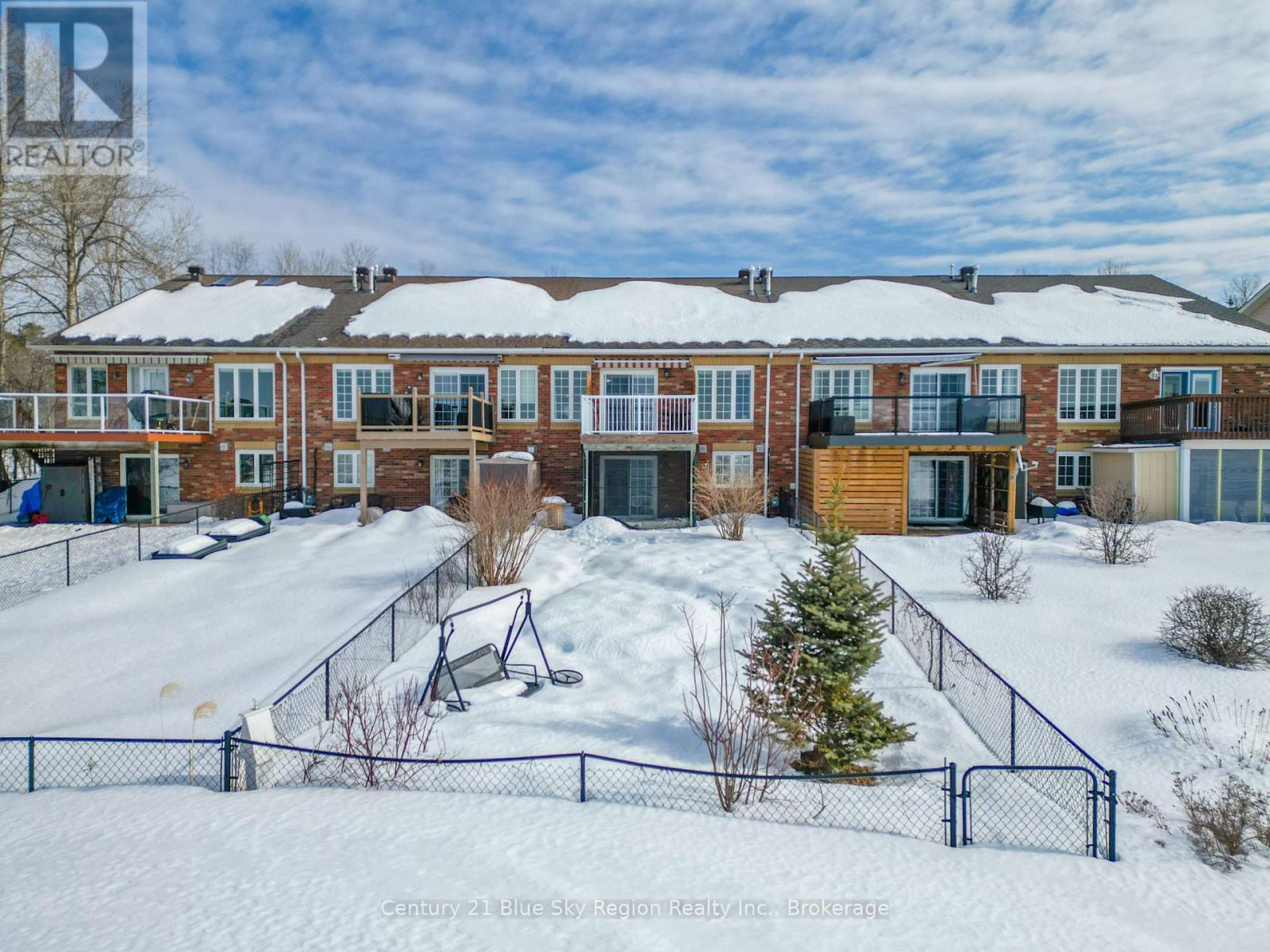 87 Fairway Drive, Callander, Ontario P0H 1H0 - Photo 4 - X12848942