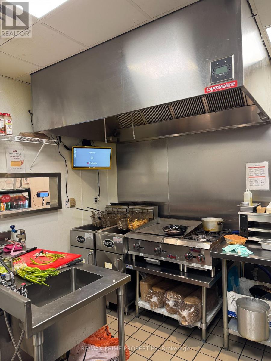 204 - 4841 Yonge Street, Toronto, Ontario  M2N 5X2 - Photo 7 - C12848646