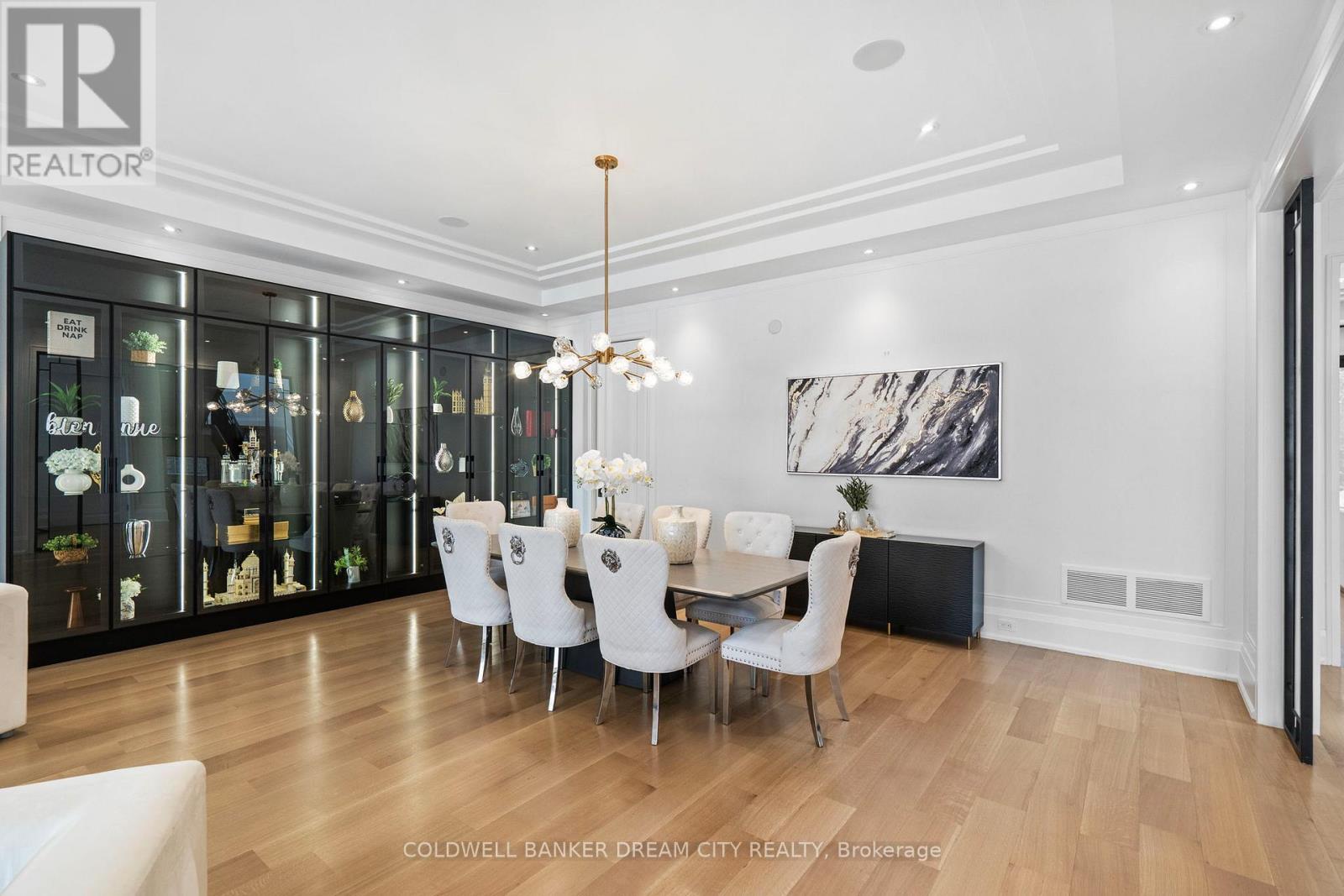 101 Dunloe Road, Toronto, Ontario  M5P 2T7 - Photo 13 - C12848668