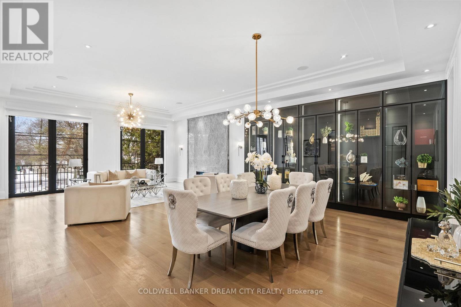 101 Dunloe Road, Toronto, Ontario  M5P 2T7 - Photo 14 - C12848668