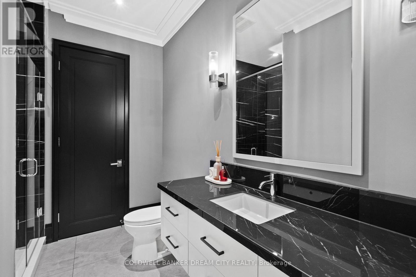 101 Dunloe Road, Toronto, Ontario  M5P 2T7 - Photo 20 - C12848668