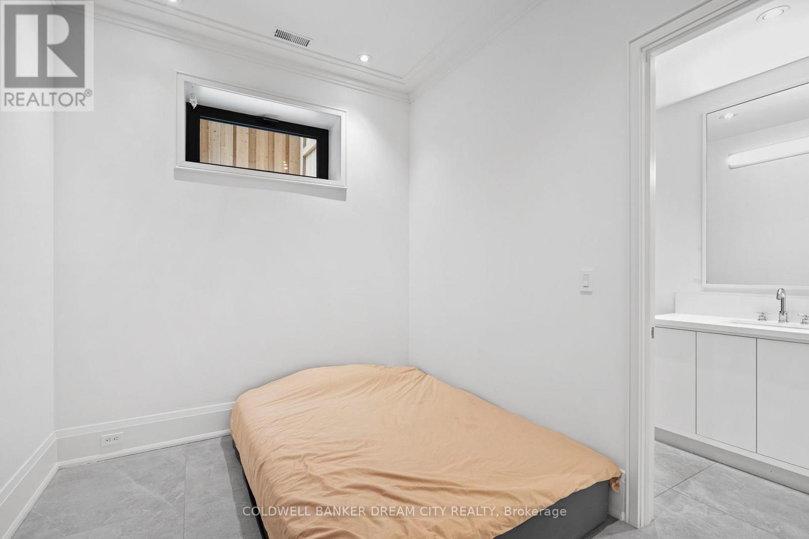 101 Dunloe Road, Toronto, Ontario  M5P 2T7 - Photo 22 - C12848668