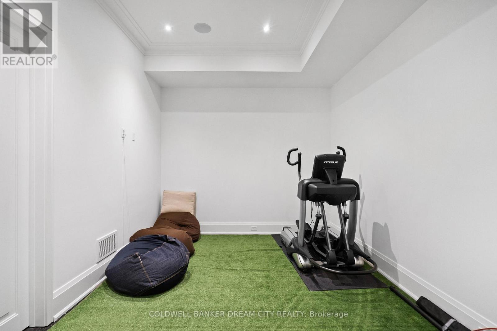 101 Dunloe Road, Toronto, Ontario  M5P 2T7 - Photo 25 - C12848668