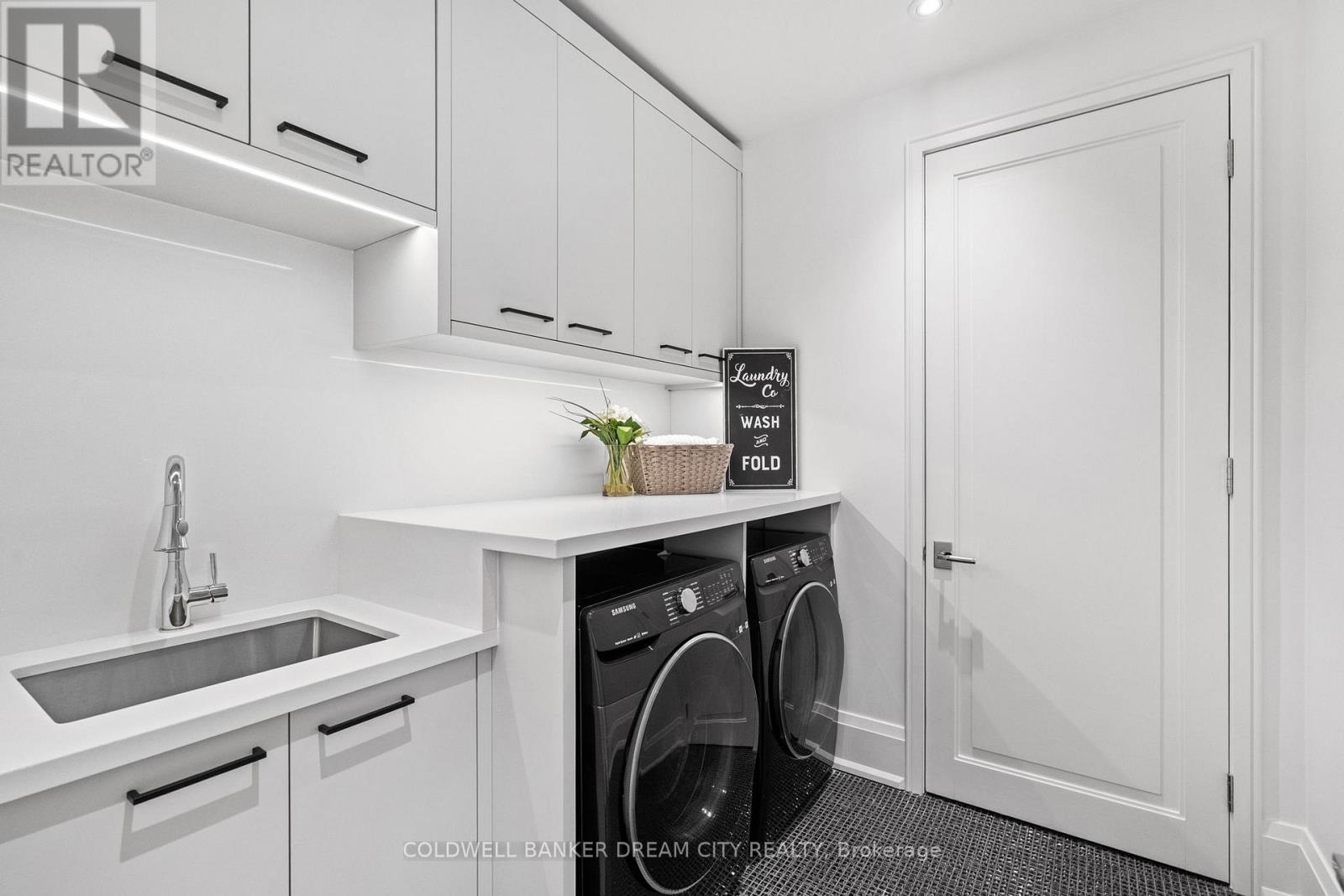 101 Dunloe Road, Toronto, Ontario  M5P 2T7 - Photo 38 - C12848668