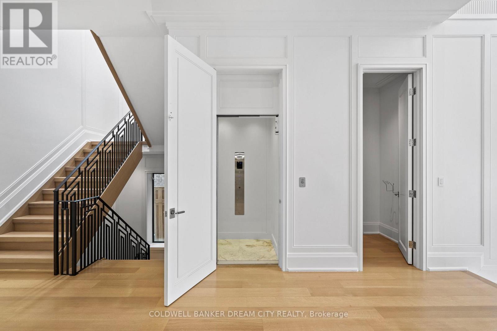 101 Dunloe Road, Toronto, Ontario  M5P 2T7 - Photo 45 - C12848668