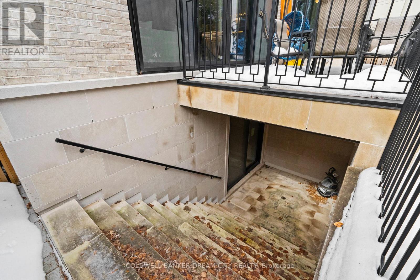 101 Dunloe Road, Toronto, Ontario  M5P 2T7 - Photo 50 - C12848668