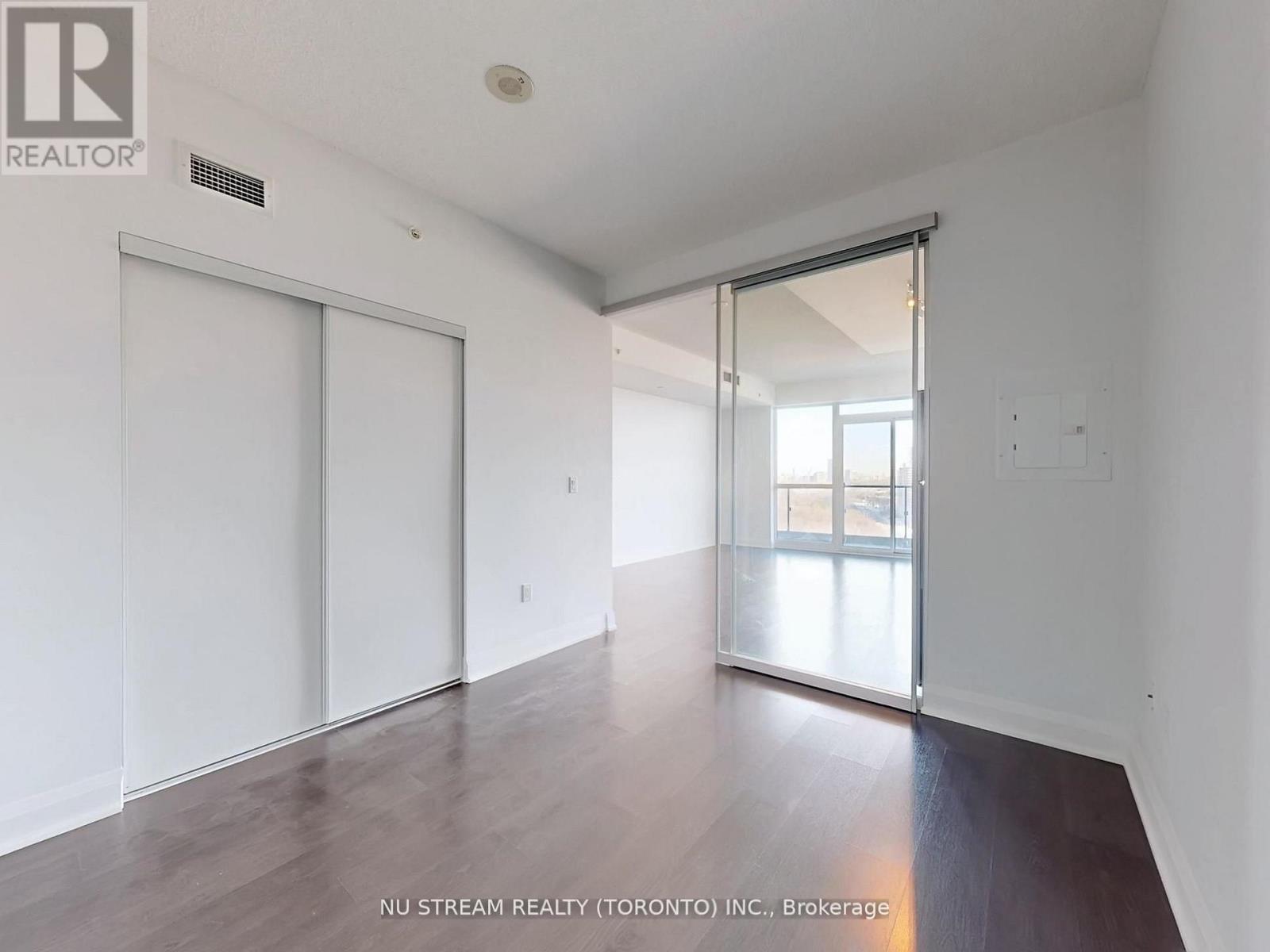 1718 - 160 Vanderhoof Avenue, Toronto, Ontario  M4G 0B7 - Photo 10 - C12848680