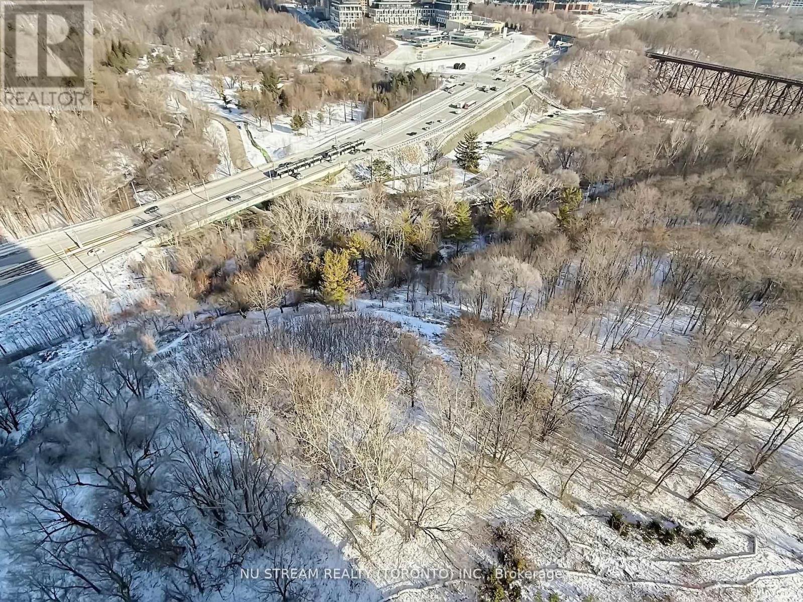 1718 - 160 Vanderhoof Avenue, Toronto, Ontario  M4G 0B7 - Photo 17 - C12848680