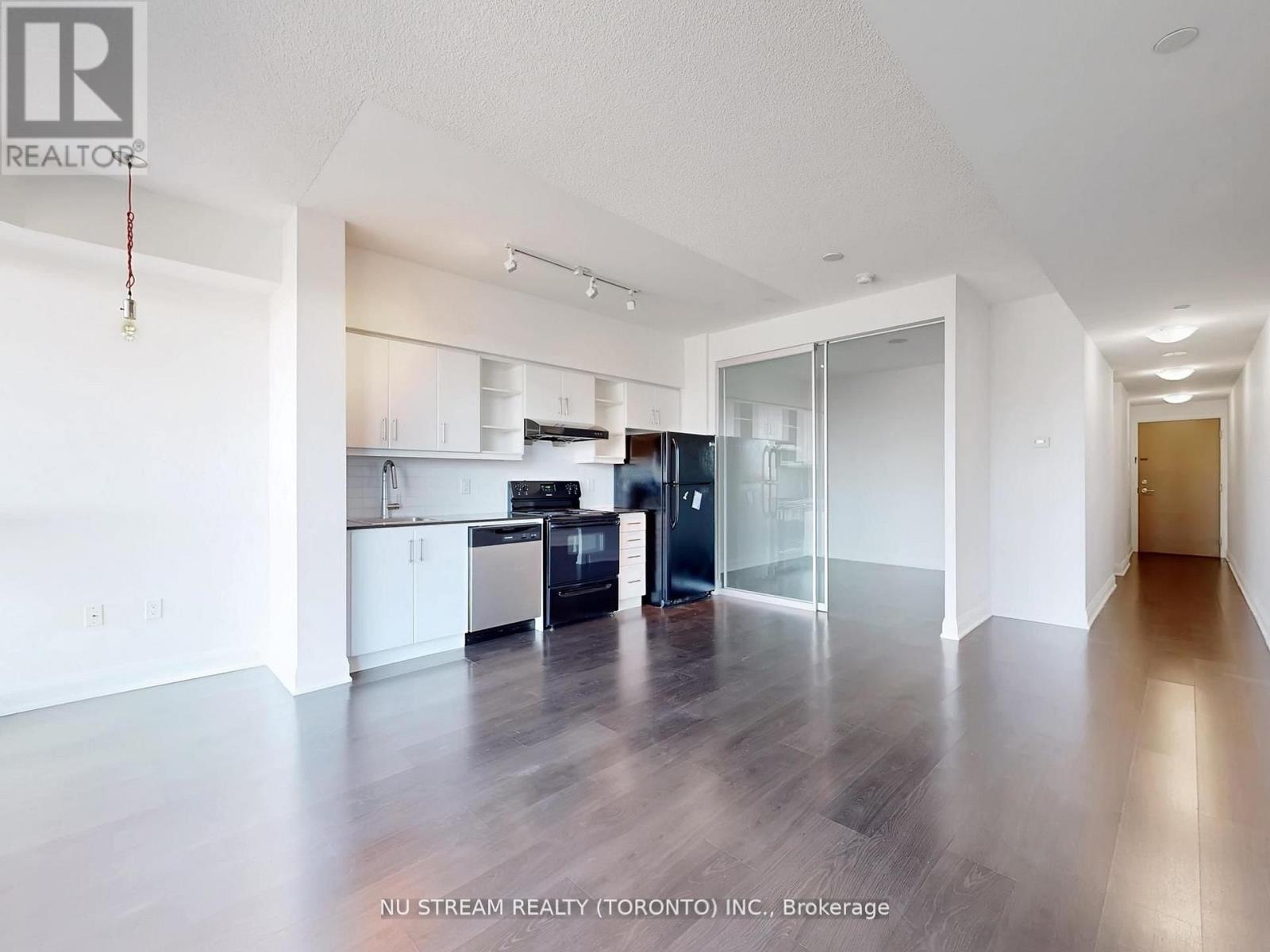 1718 - 160 Vanderhoof Avenue, Toronto, Ontario  M4G 0B7 - Photo 7 - C12848680