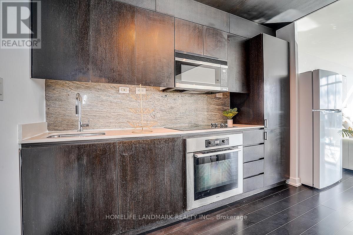 1007 - 10 Capreol Court, Toronto, Ontario  M5V 4A5 - Photo 15 - C12848766