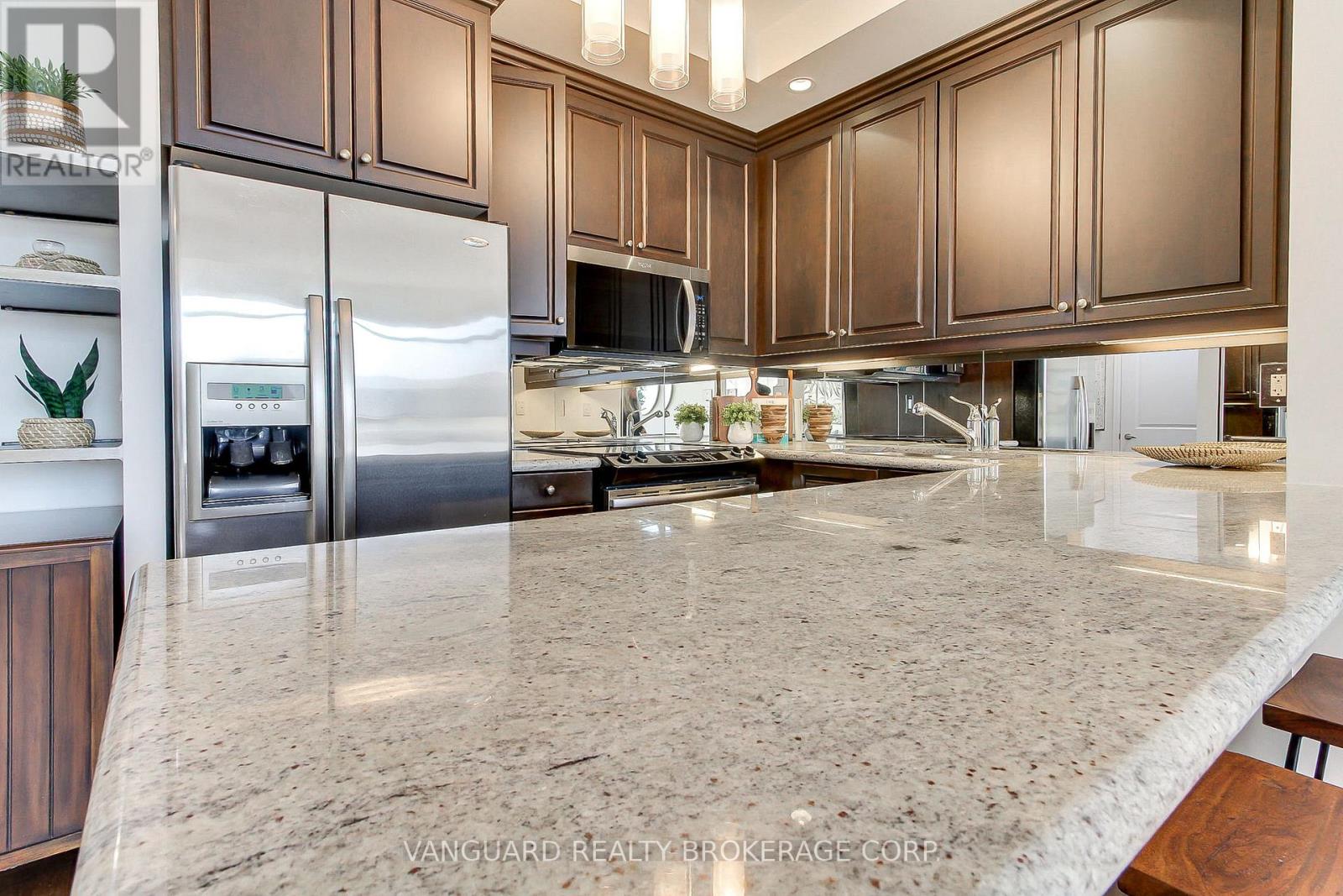 317 - 21 Grand Magazine Street, Toronto, Ontario  M5V 1B5 - Photo 7 - C12848812