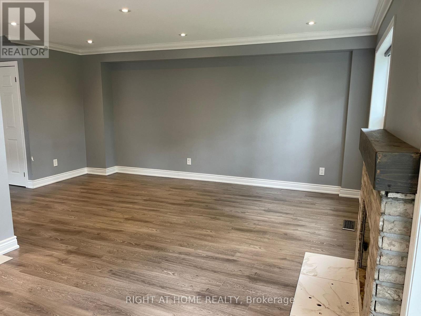 41 Baroness Crescent, Toronto, Ontario  M2J 3K4 - Photo 3 - C12848824