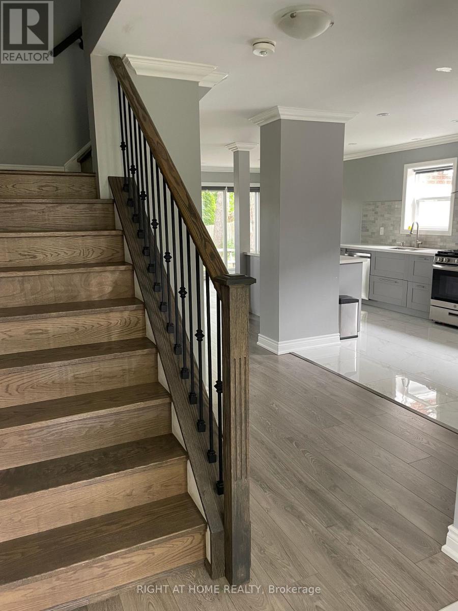 41 Baroness Crescent, Toronto, Ontario  M2J 3K4 - Photo 8 - C12848824