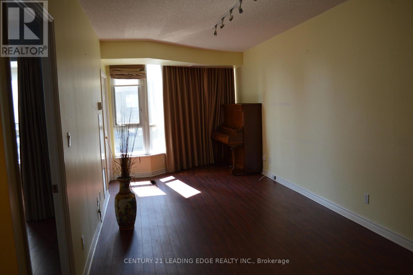 1609 - 55 Bloor Street E, Toronto, Ontario  M4W 3G7 - Photo 6 - C12848960