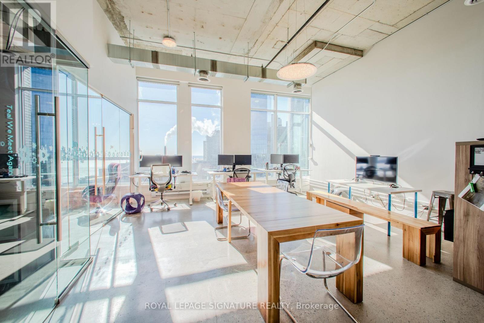 1218 - 130 Queens Quay E, Toronto, Ontario  M5A 3Y5 - Photo 3 - C12849000