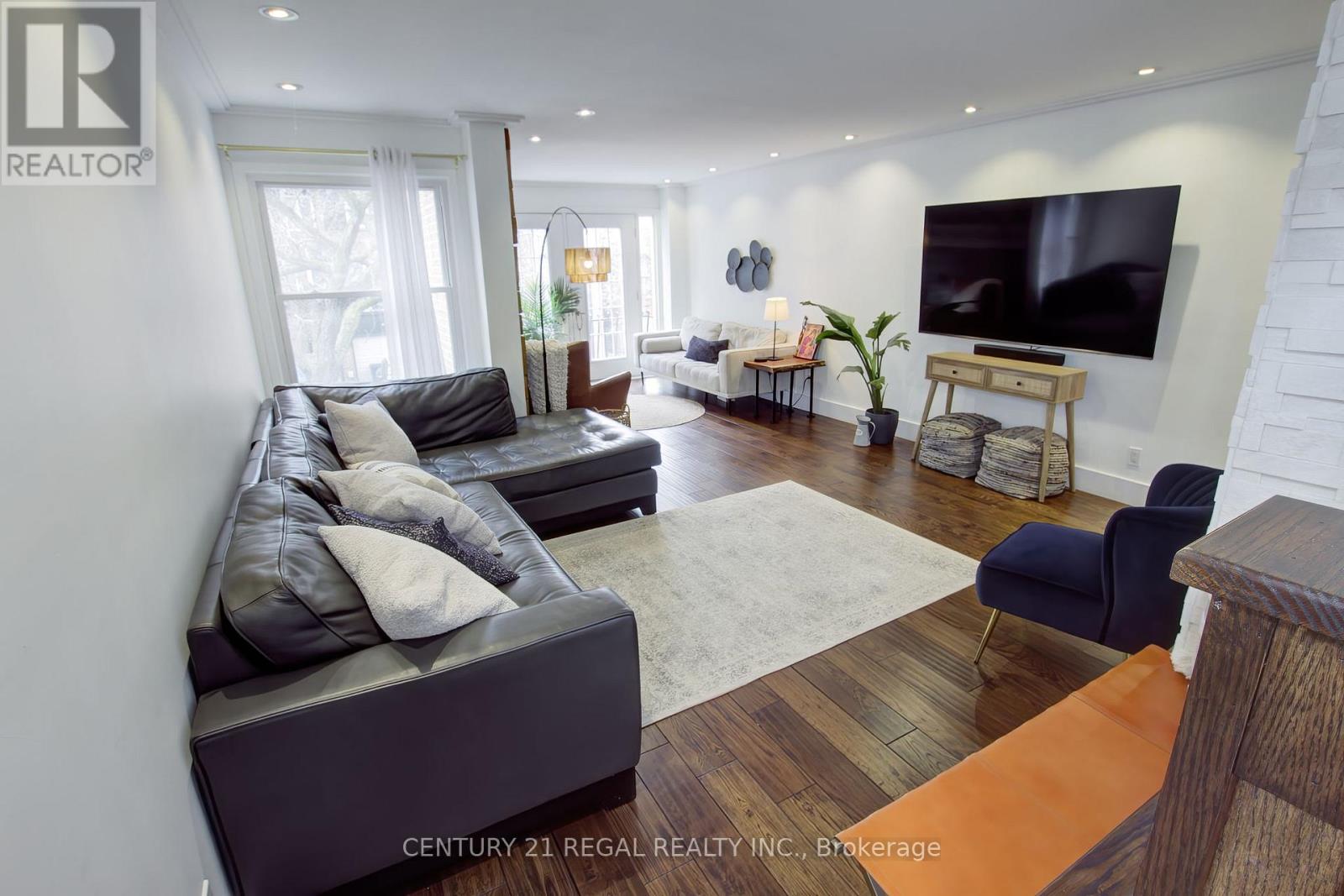 48 Michener Court, Toronto, Ontario  M6J 3R6 - Photo 18 - C12849020