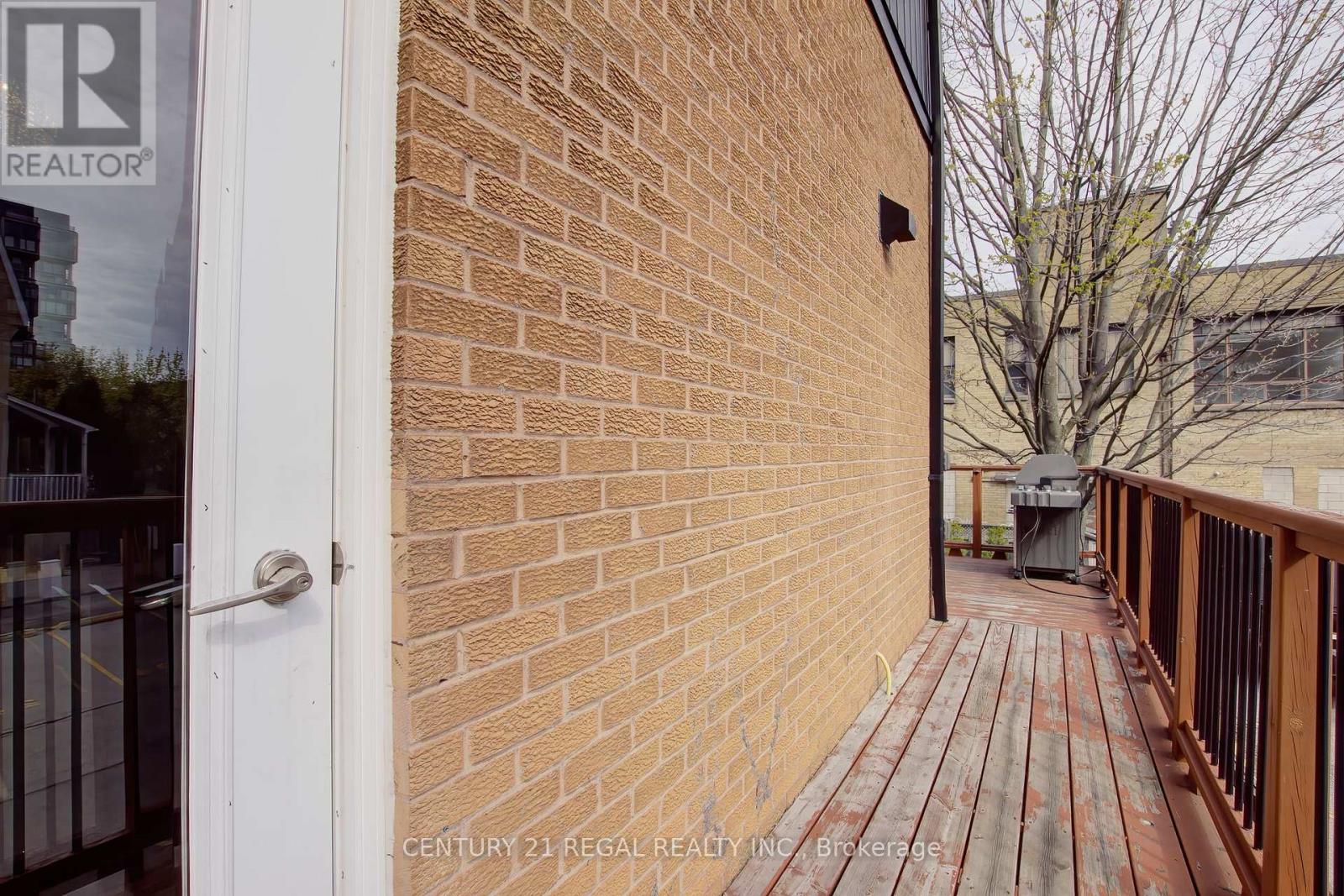 48 Michener Court, Toronto, Ontario  M6J 3R6 - Photo 32 - C12849020