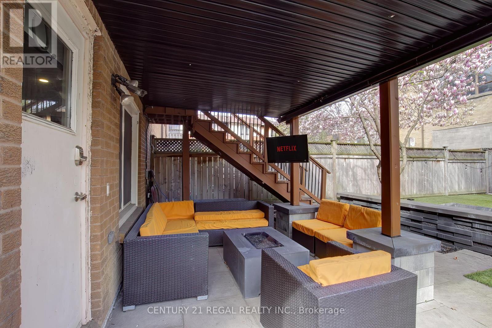 48 Michener Court, Toronto, Ontario  M6J 3R6 - Photo 36 - C12849020