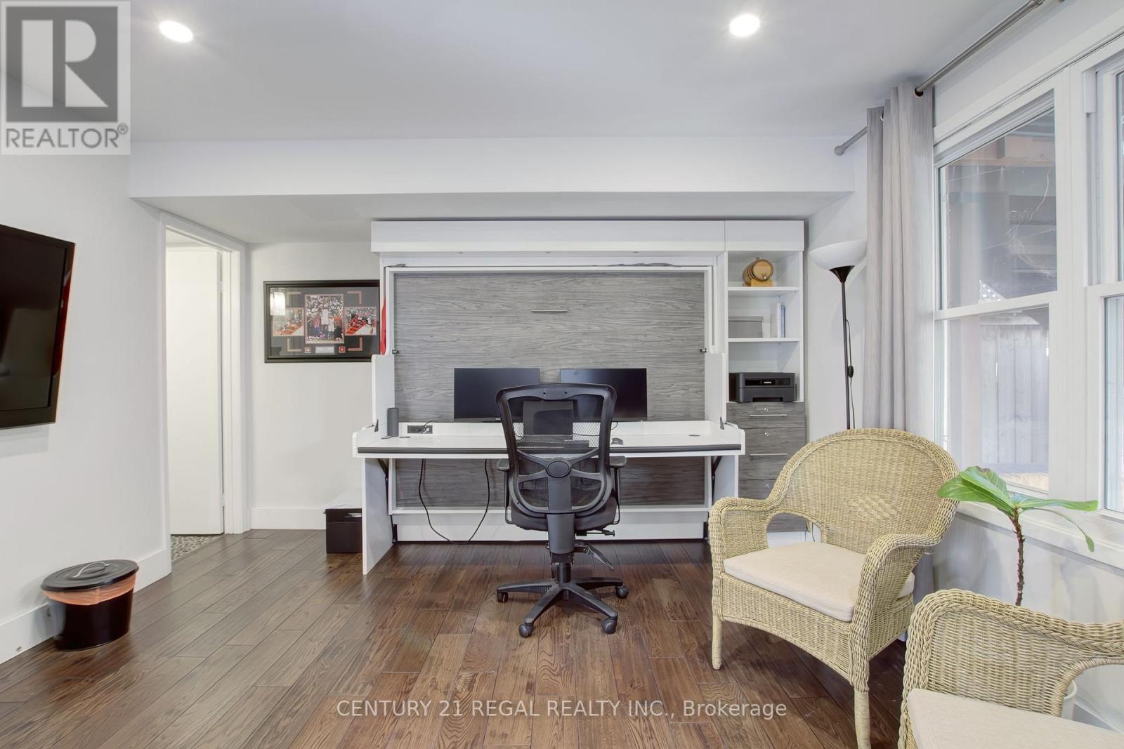 48 Michener Court, Toronto, Ontario  M6J 3R6 - Photo 6 - C12849020