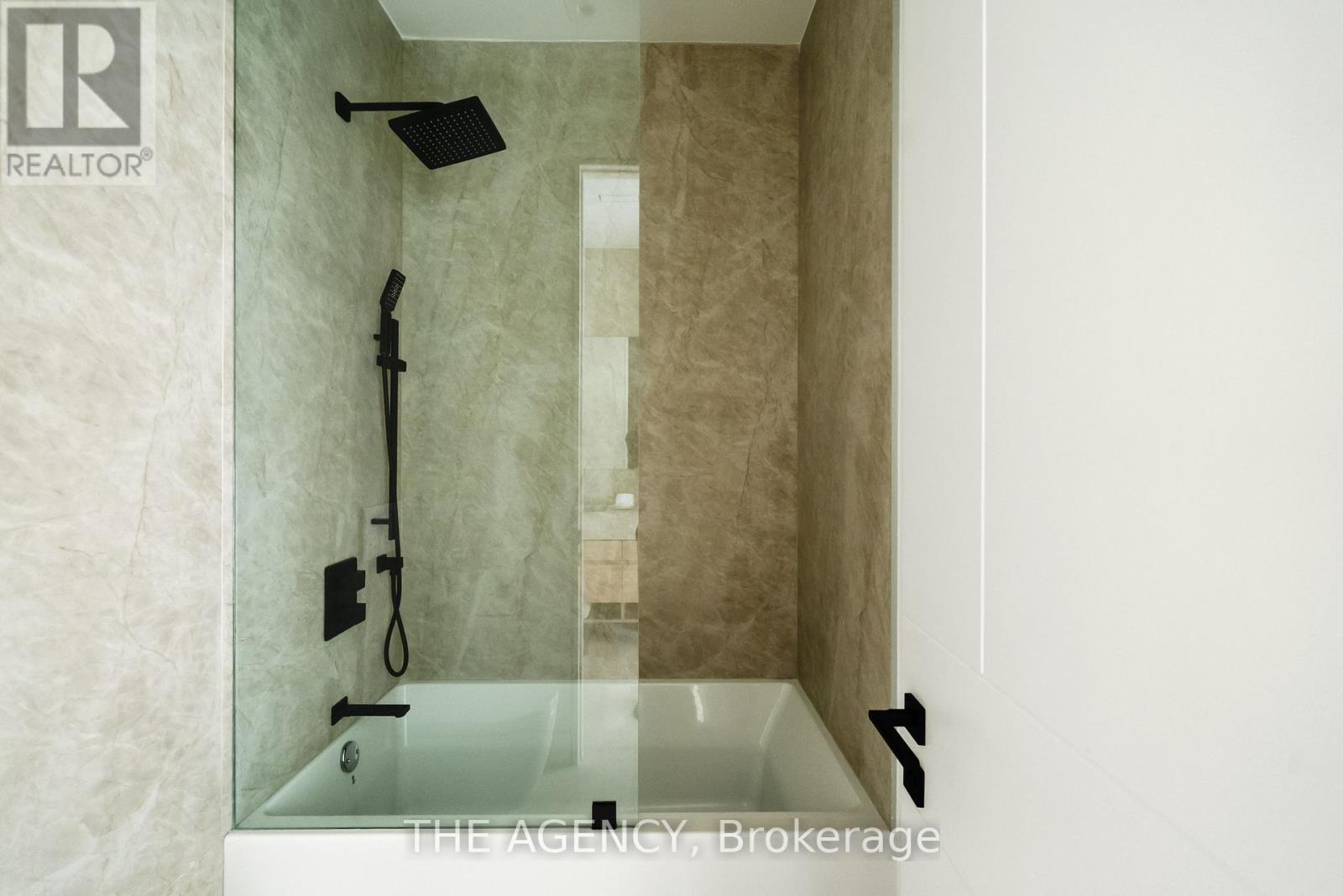 126 Sherwood Avenue, Toronto, Ontario  M4P 2A7 - Photo 32 - C12849040