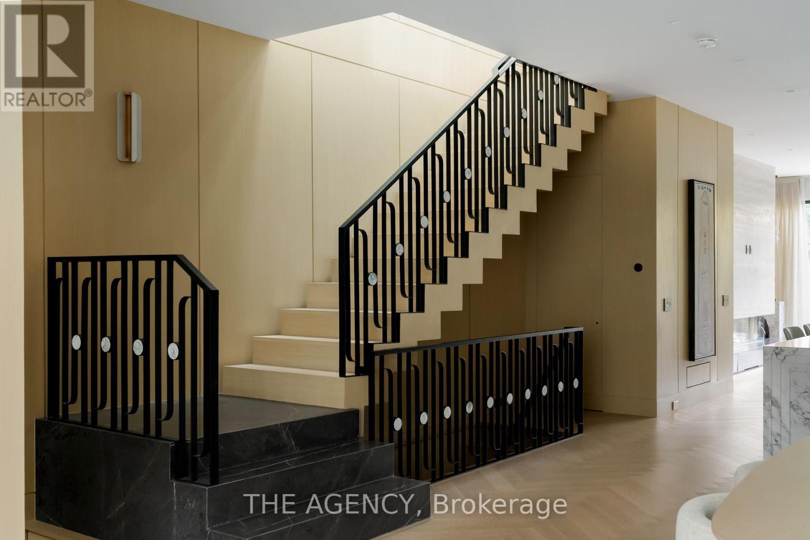 126 Sherwood Avenue, Toronto, Ontario  M4P 2A7 - Photo 8 - C12849040