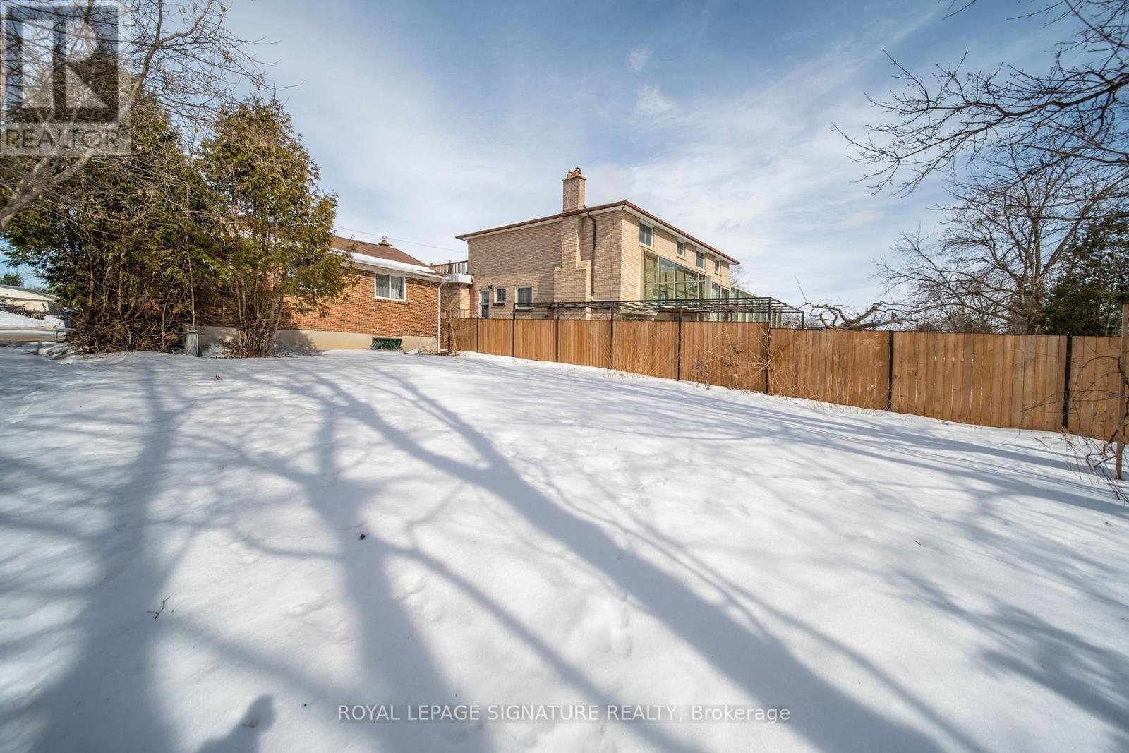 217 Moore Park Avenue, Toronto, Ontario  M2M 1N5 - Photo 31 - C12849054