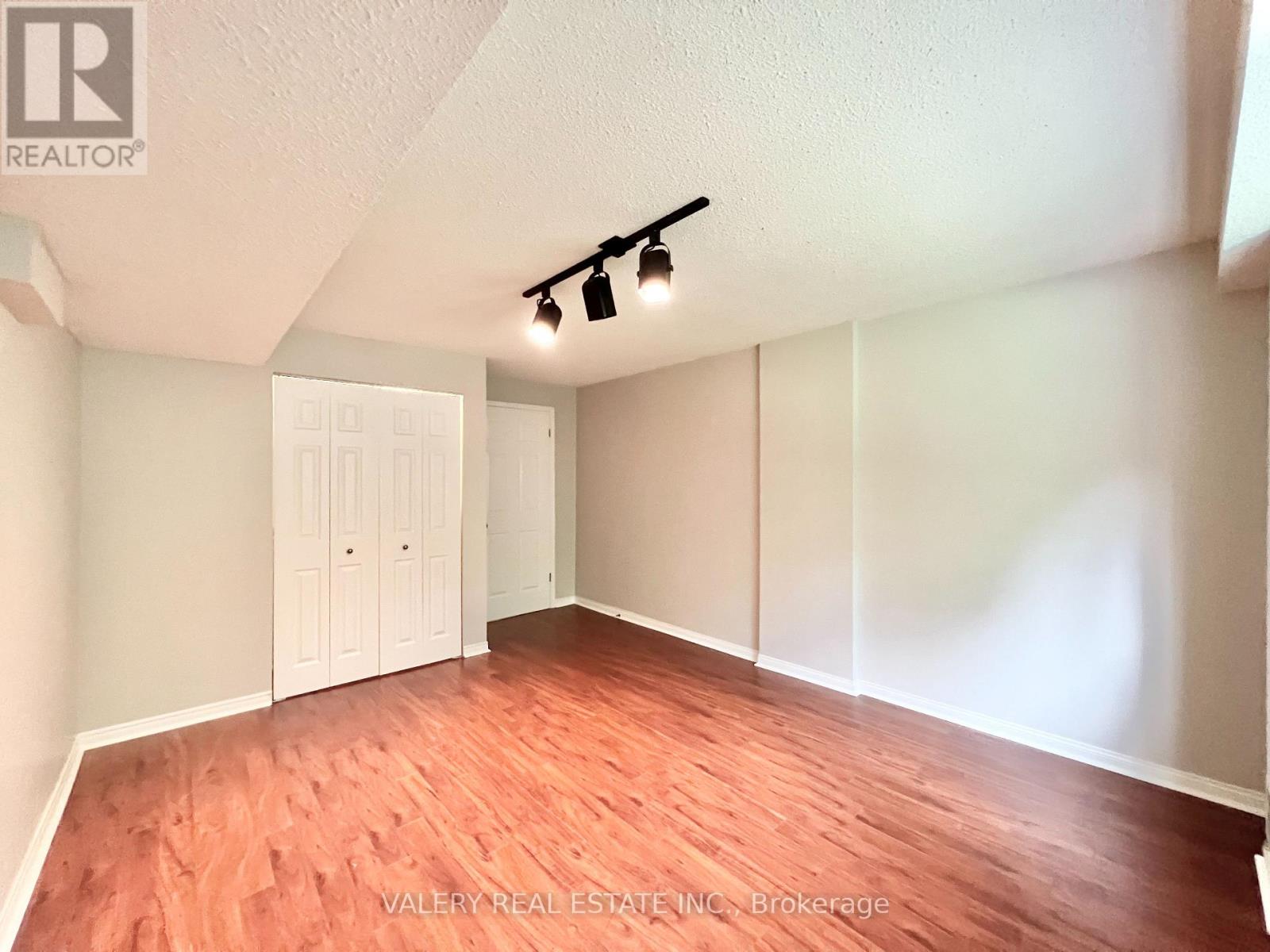 Lower - 66 Bonacres Avenue, Toronto, Ontario  M1C 3B9 - Photo 3 - E12848690