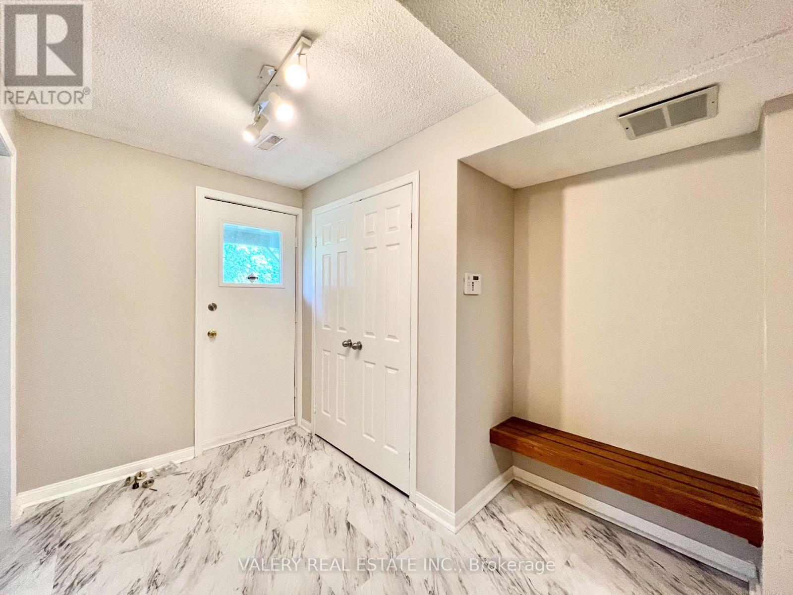 Lower - 66 Bonacres Avenue, Toronto, Ontario  M1C 3B9 - Photo 7 - E12848690