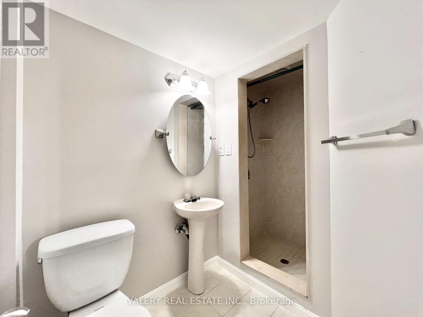 Lower - 66 Bonacres Avenue, Toronto, Ontario  M1C 3B9 - Photo 8 - E12848690