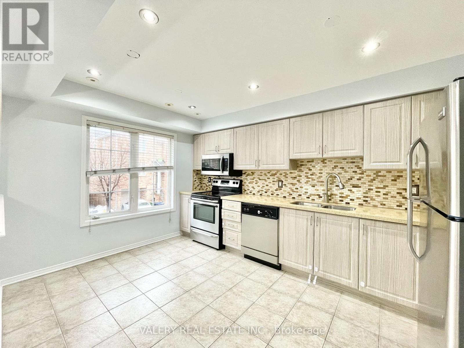 4 - 2788 Eglinton Avenue E, Toronto, Ontario  M1J 2C8 - Photo 10 - E12848760