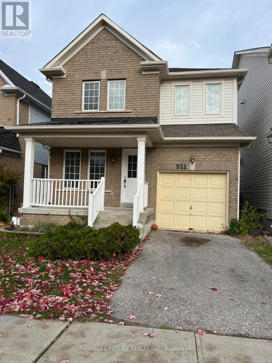 921 TAGGART CRESCENT, Oshawa, Ontario