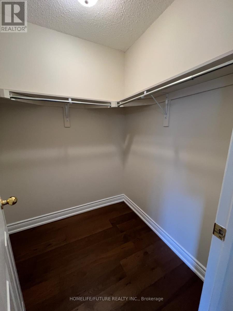 921 Taggart Crescent, Oshawa, Ontario  L1K 0E4 - Photo 10 - E12848800