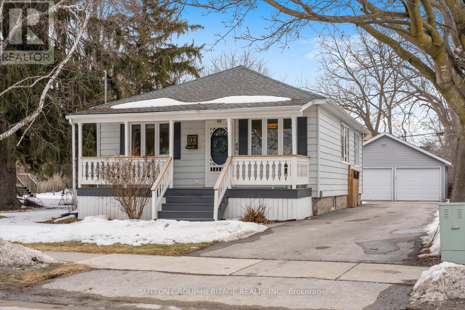 44 QUEEN STREET, Clarington, Ontario