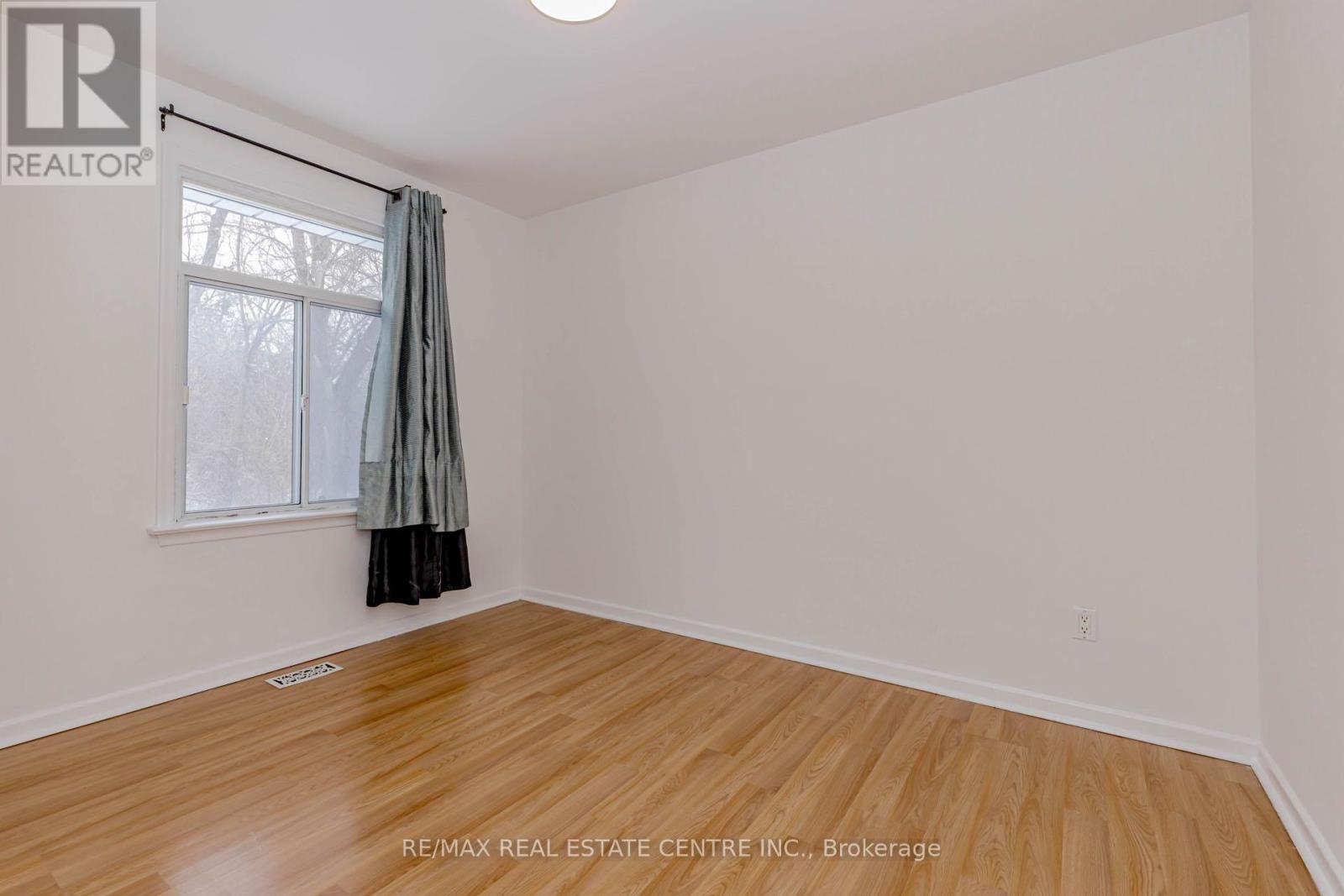 61 Mossbank Drive, Toronto, Ontario  M1G 2C4 - Photo 13 - E12848980