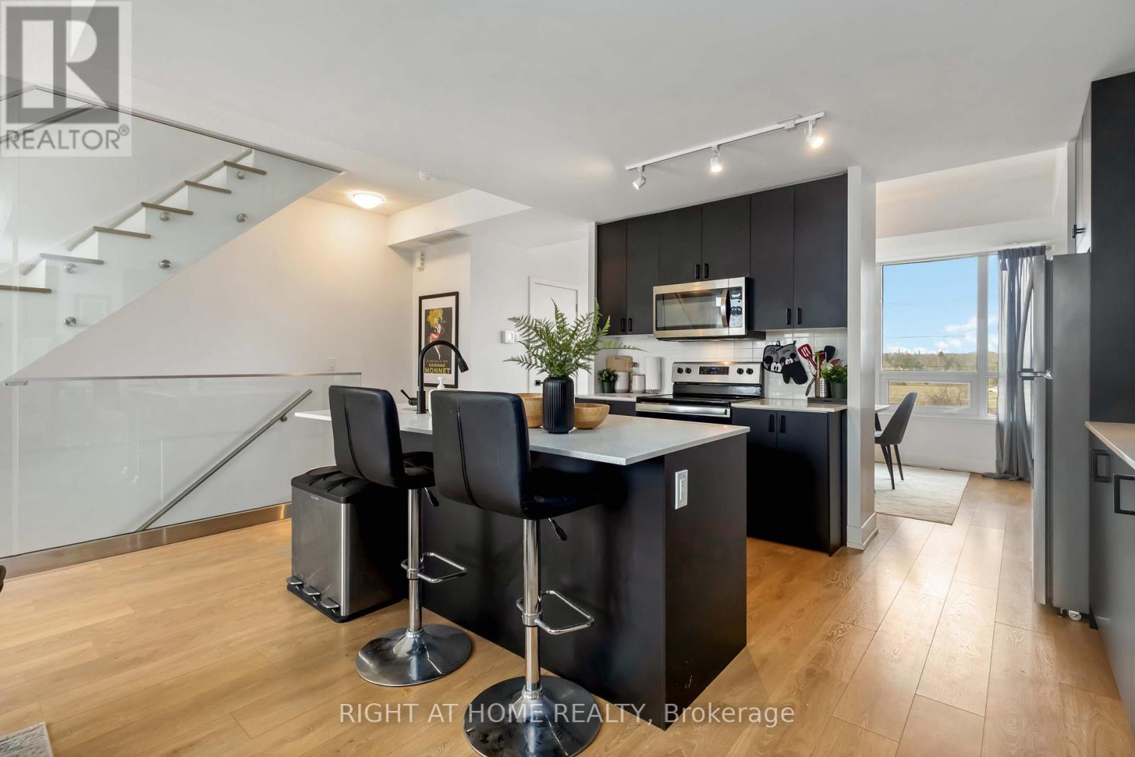 Th 8 - 1245 Bayly Street, Pickering, Ontario  L1W 0B5 - Photo 13 - E12849068