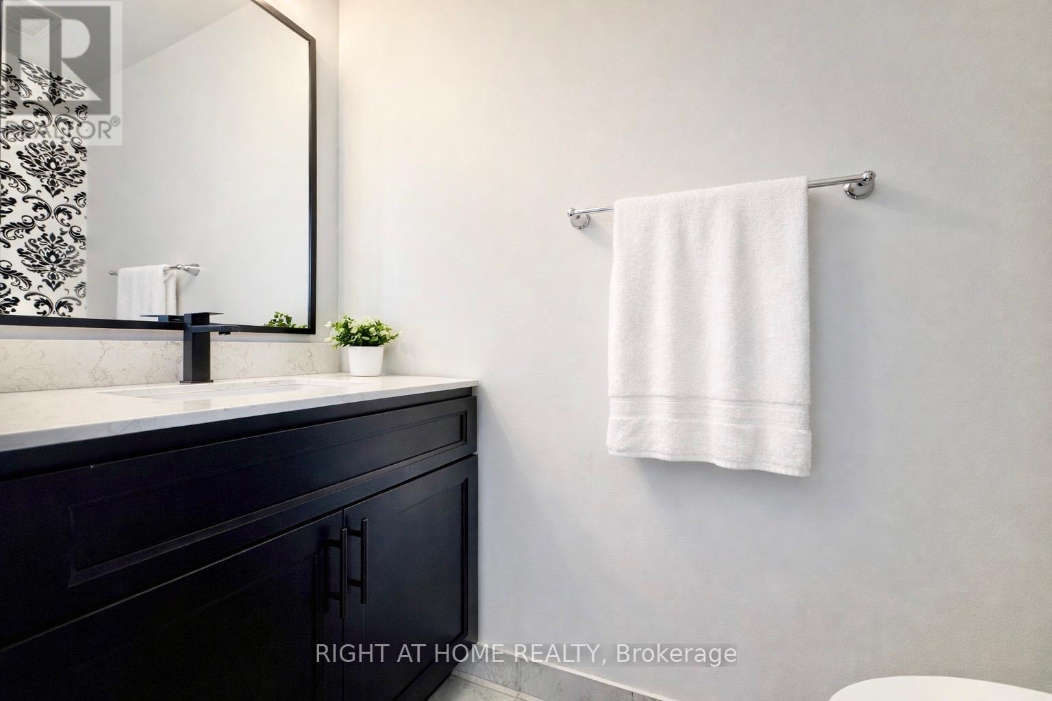 Th 8 - 1245 Bayly Street, Pickering, Ontario  L1W 0B5 - Photo 18 - E12849068