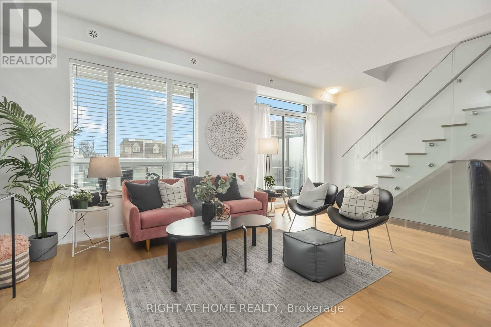 Th 8 - 1245 Bayly Street, Pickering, Ontario  L1W 0B5 - Photo 6 - E12849068