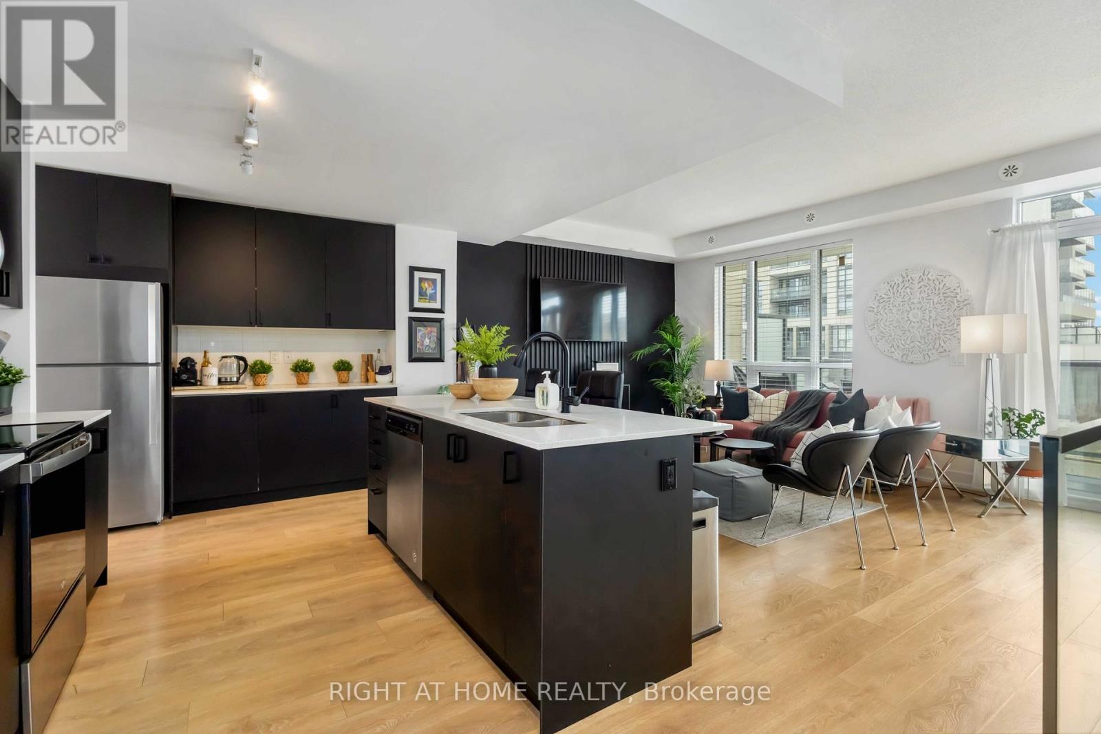 Th 8 - 1245 Bayly Street, Pickering, Ontario  L1W 0B5 - Photo 9 - E12849068