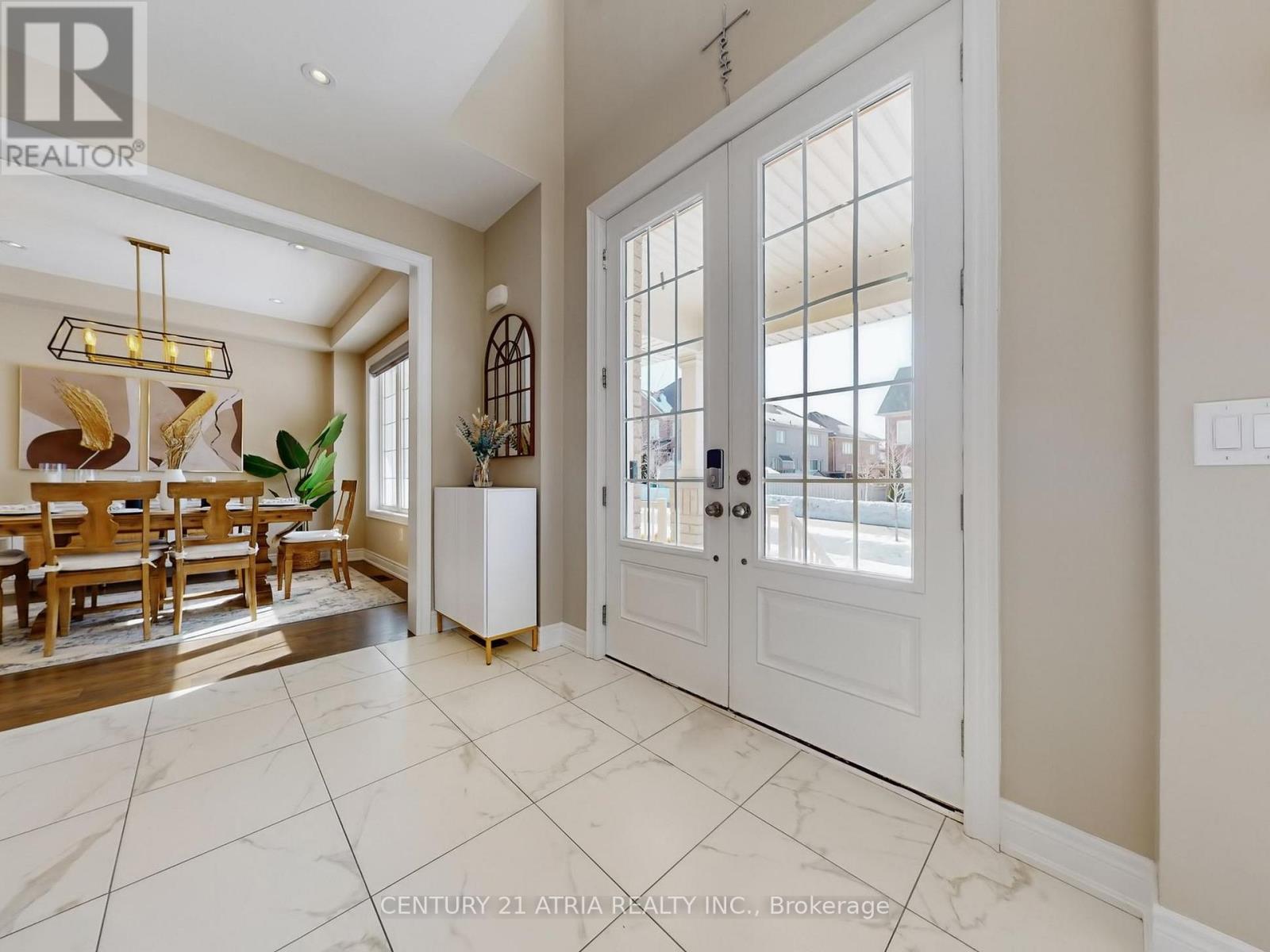 160 Mondial Crescent, East Gwillimbury, Ontario  L9N 0S1 - Photo 4 - N12847848