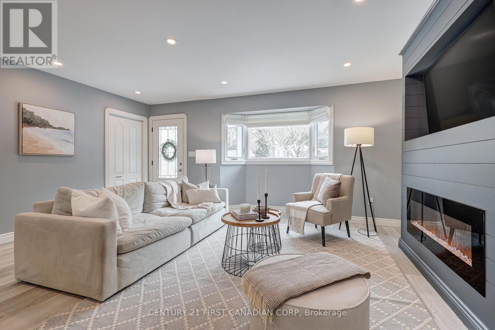 527 Belvedere Avenue, London South, Ontario  N6K 2R4 - Photo 11 - X12848376