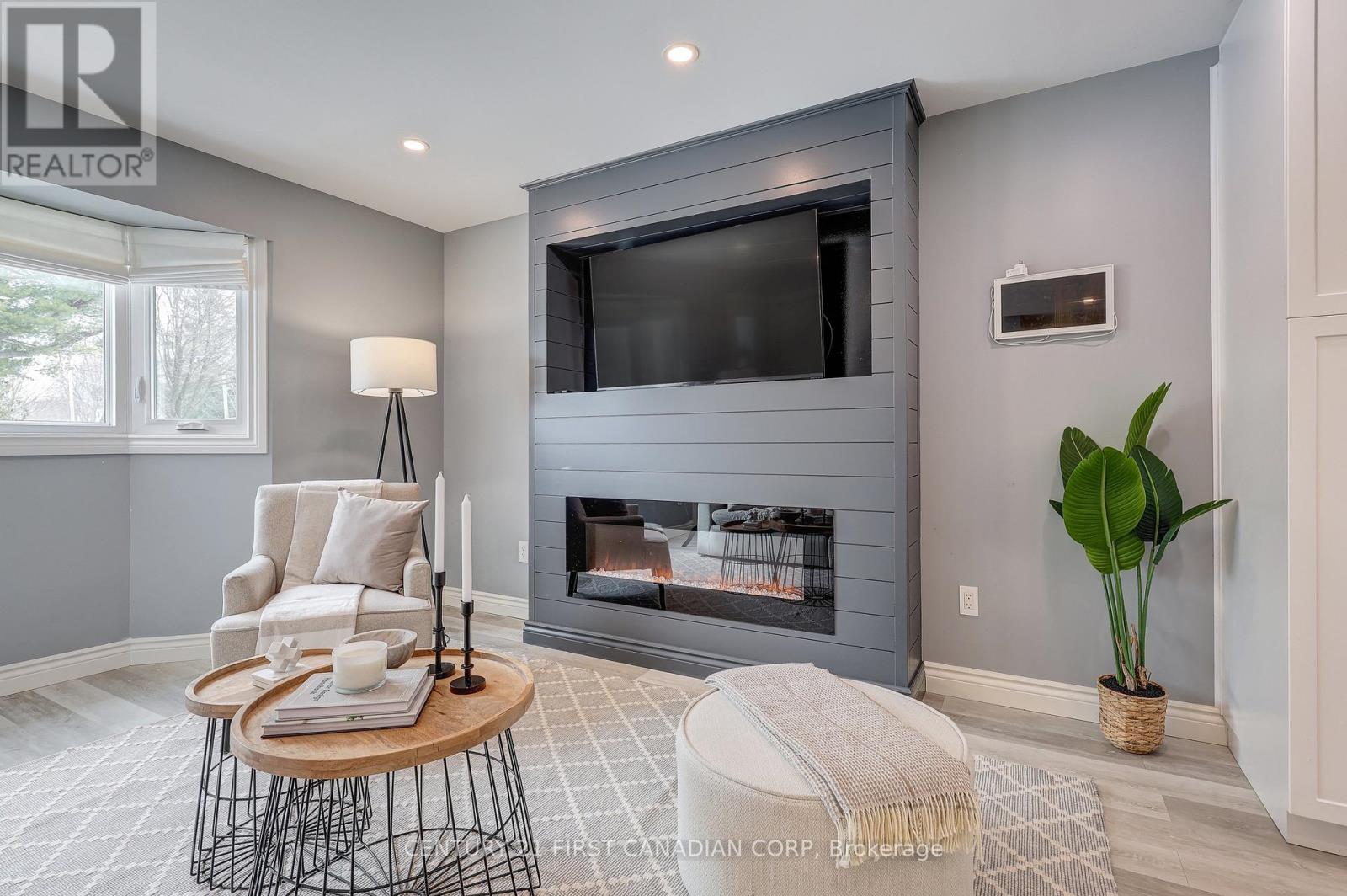 527 Belvedere Avenue, London South, Ontario  N6K 2R4 - Photo 10 - X12848376