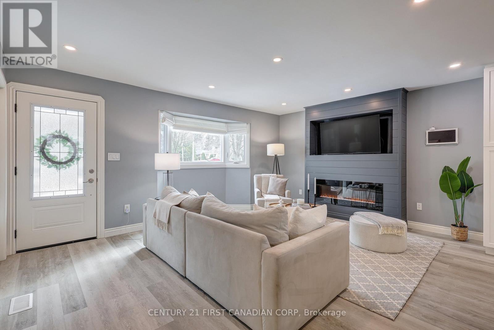 527 Belvedere Avenue, London South, Ontario  N6K 2R4 - Photo 6 - X12848376