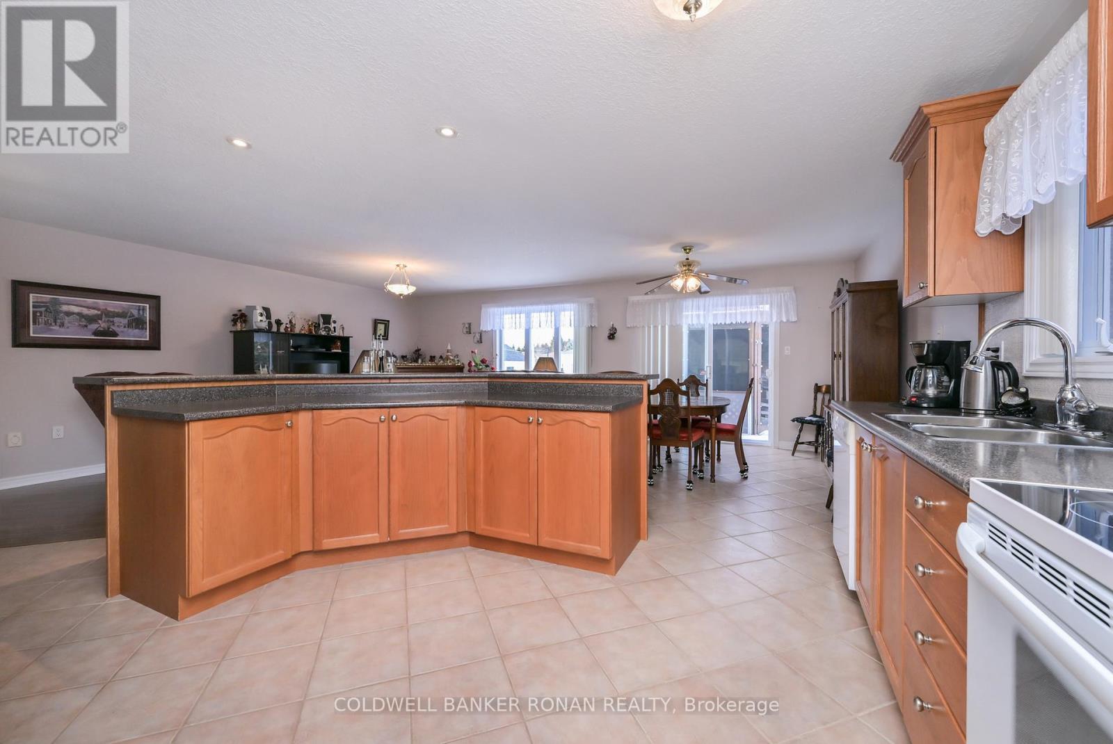 30 Lynch Lane, Adjala-Tosorontio (Everett), Ontario  L0M 1J0 - Photo 6 - N12848700