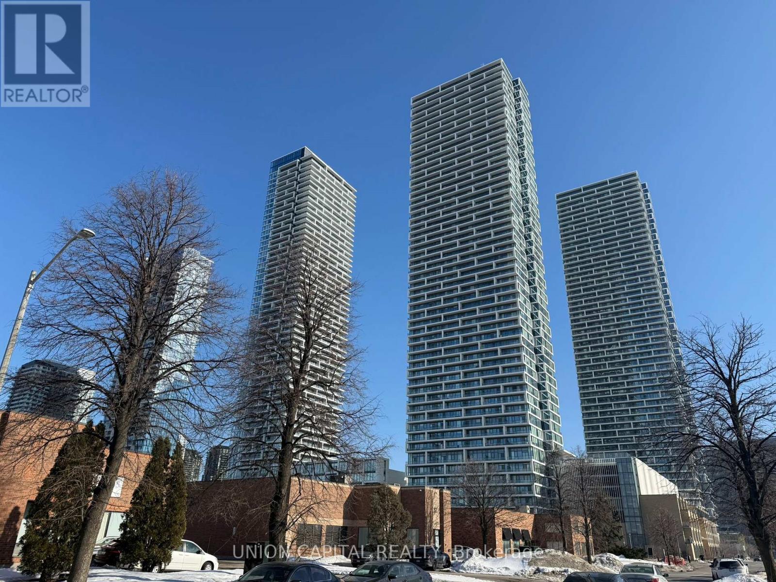 5212 - 5 BUTTERMILL AVENUE, Vaughan, Ontario