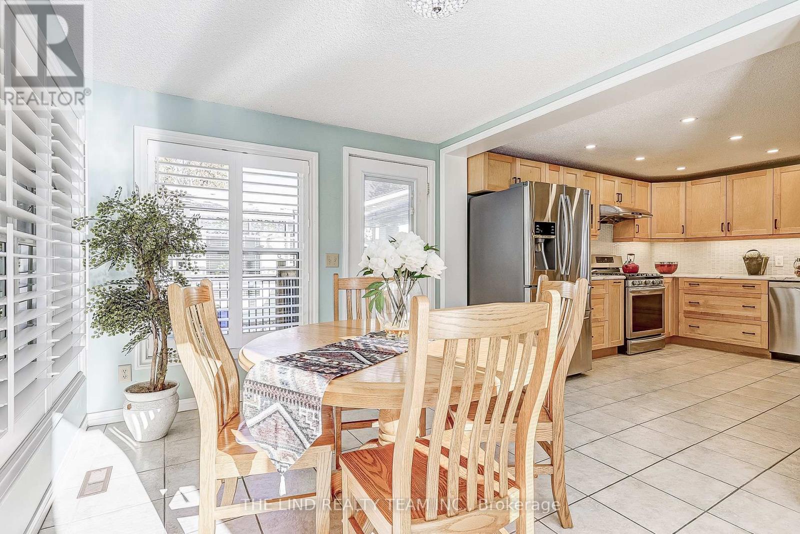 272 Jeff Smith Court, Newmarket (Gorham-College Manor), Ontario  L3Y 8C5 - Photo 16 - N12848758