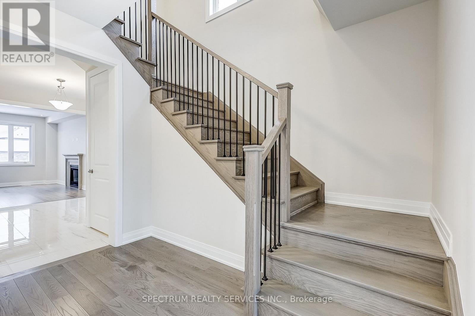 35 John Rolph Street, Markham, Ontario  L6B 1R8 - Photo 10 - N12848788