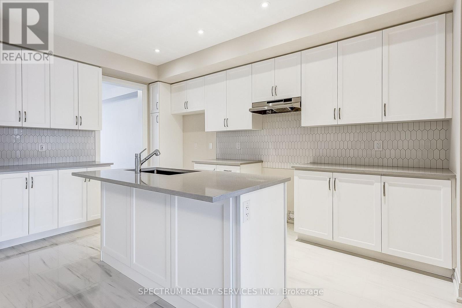 35 John Rolph Street, Markham, Ontario  L6B 1R8 - Photo 13 - N12848788