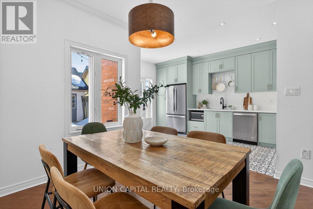 555 South Unionville Avenue, Markham (Village Green-South Unionville), Ontario  L3R 5G8 - Photo 13 - N12848820