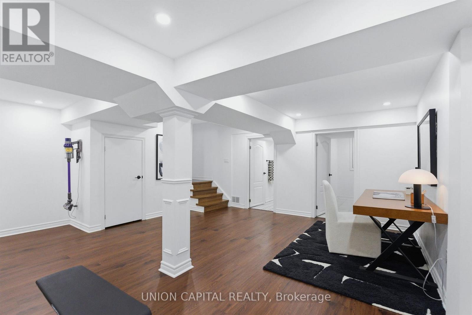 555 South Unionville Avenue, Markham (Village Green-South Unionville), Ontario  L3R 5G8 - Photo 30 - N12848820