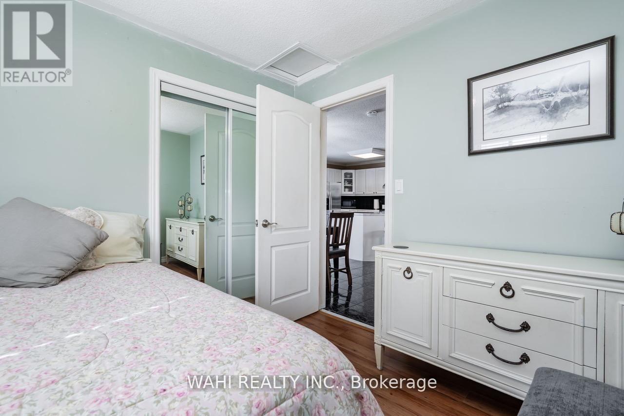 1336 Maple Road, Innisfil, Ontario  L0L 1C0 - Photo 10 - N12848892